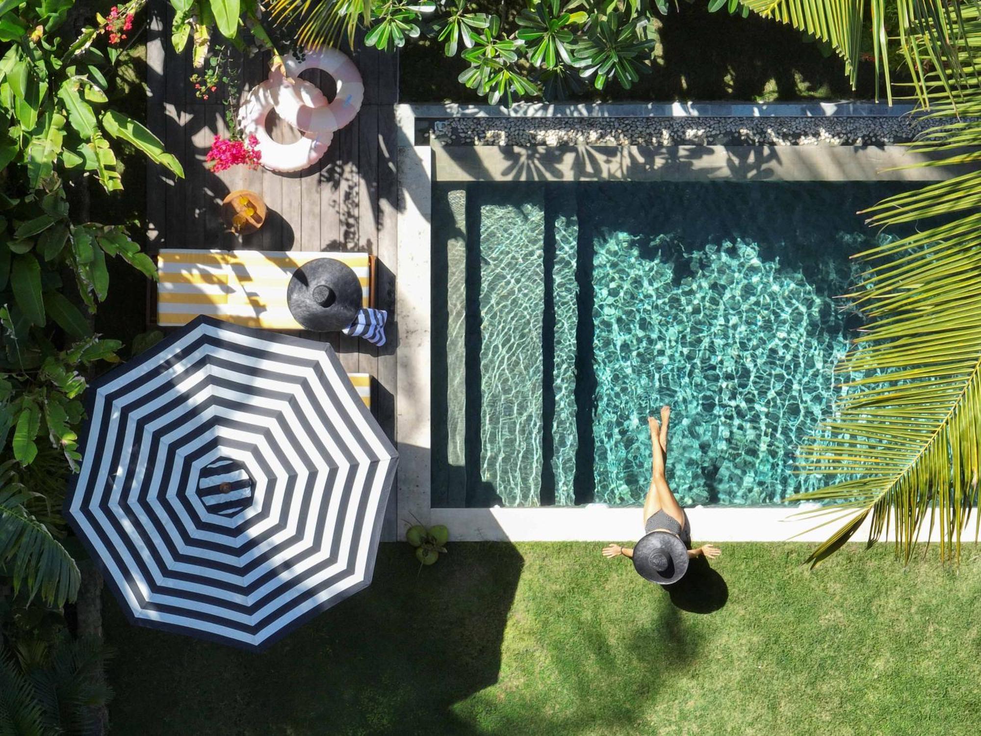 Loop Villas Kuta  Exterior photo